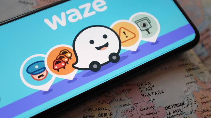 Pourquoi Waze est plus rapide que les autres applications GPS ?